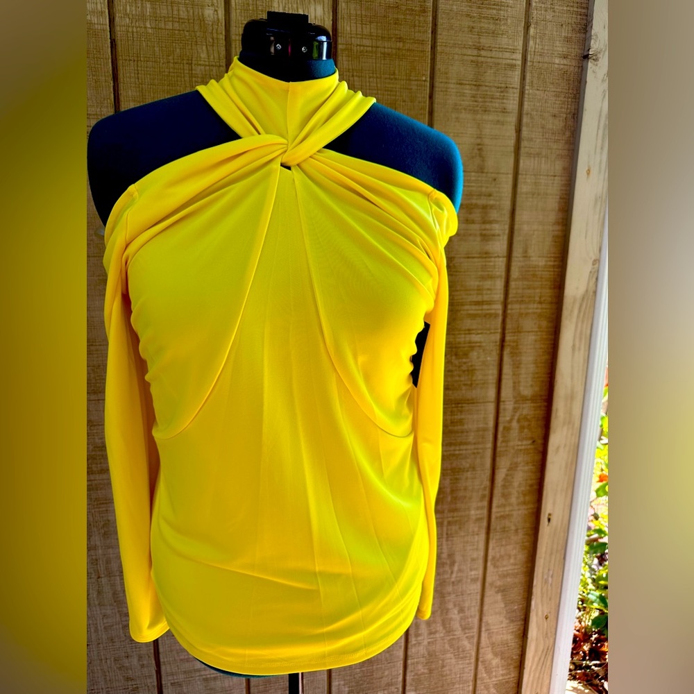 iNCWoman’s top size XL